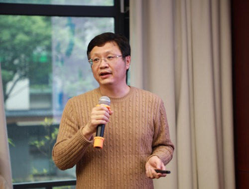 院长助理焦其彬